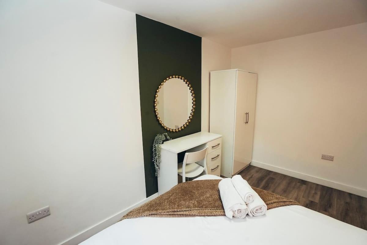 1Br City Centre Apt, Self Check In, Wifi, By Derbnb Sheffield Esterno foto