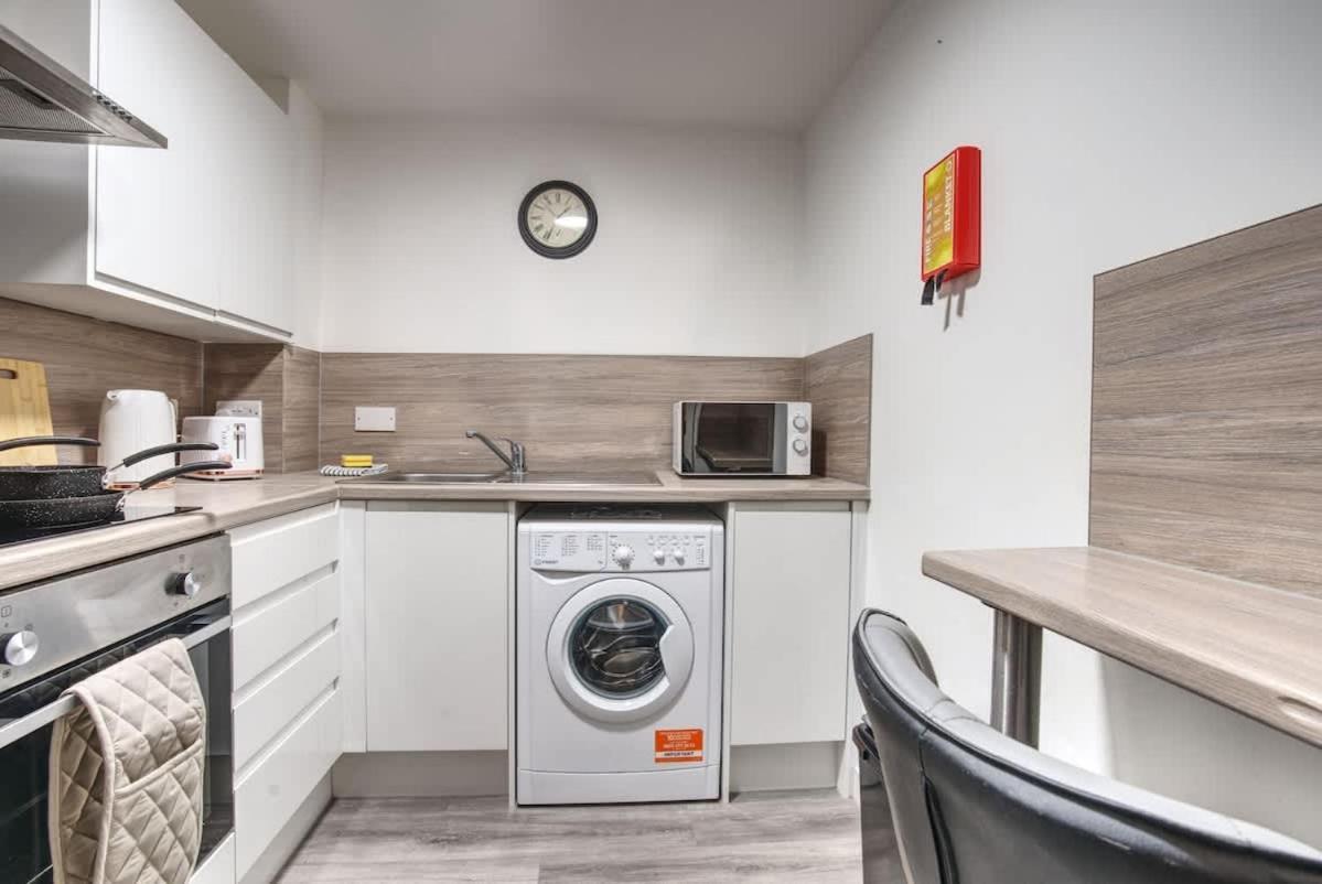 1Br City Centre Apt, Self Check In, Wifi, By Derbnb Sheffield Esterno foto